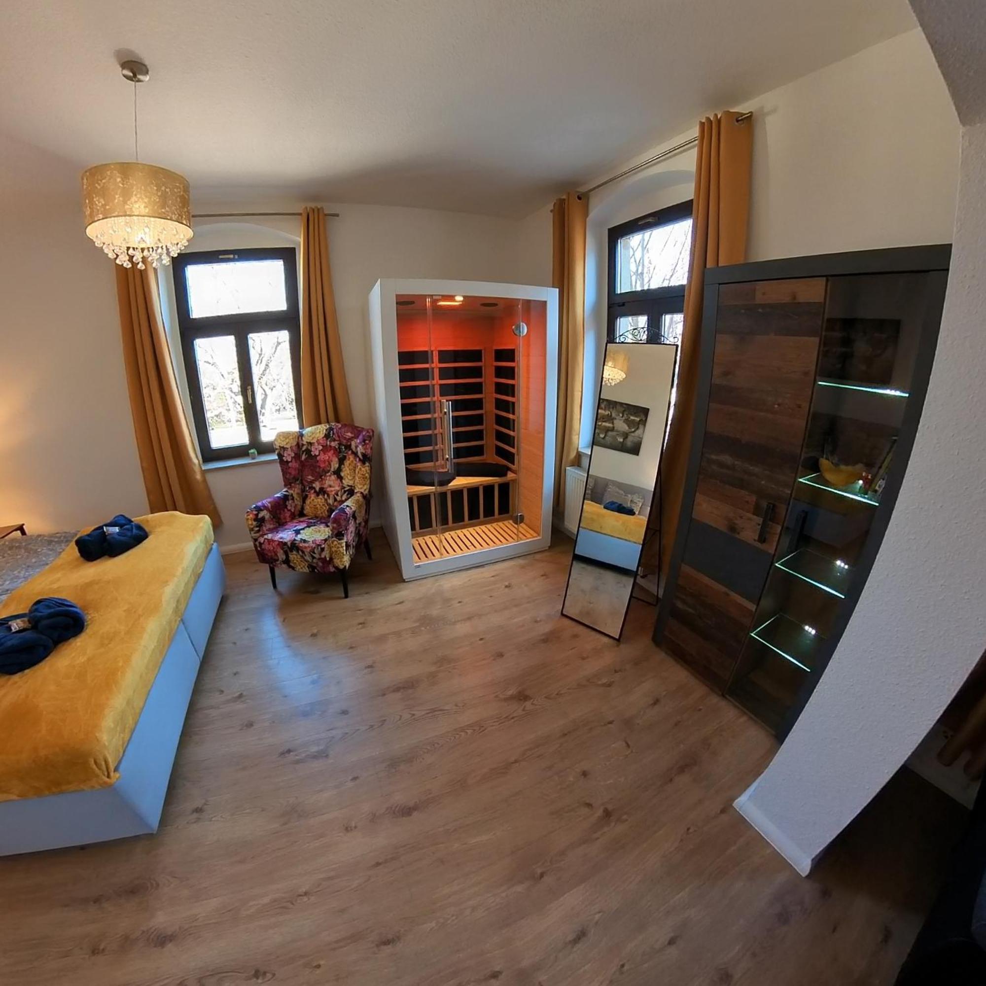 Federtraum Mit Sauna Sehr Gemuetlich, Neu Dresden Exteriör bild